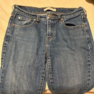 Levi's Women's Straight Cut Jeans in Classic Blue